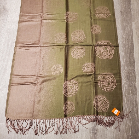 *FREE* w/ Purchase or $12 for each scarf - Picture 7 of 9